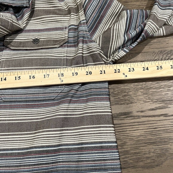 Swiss tech men’s shirt size medium long sleeve button up pockets south... - Picture 5 of 8